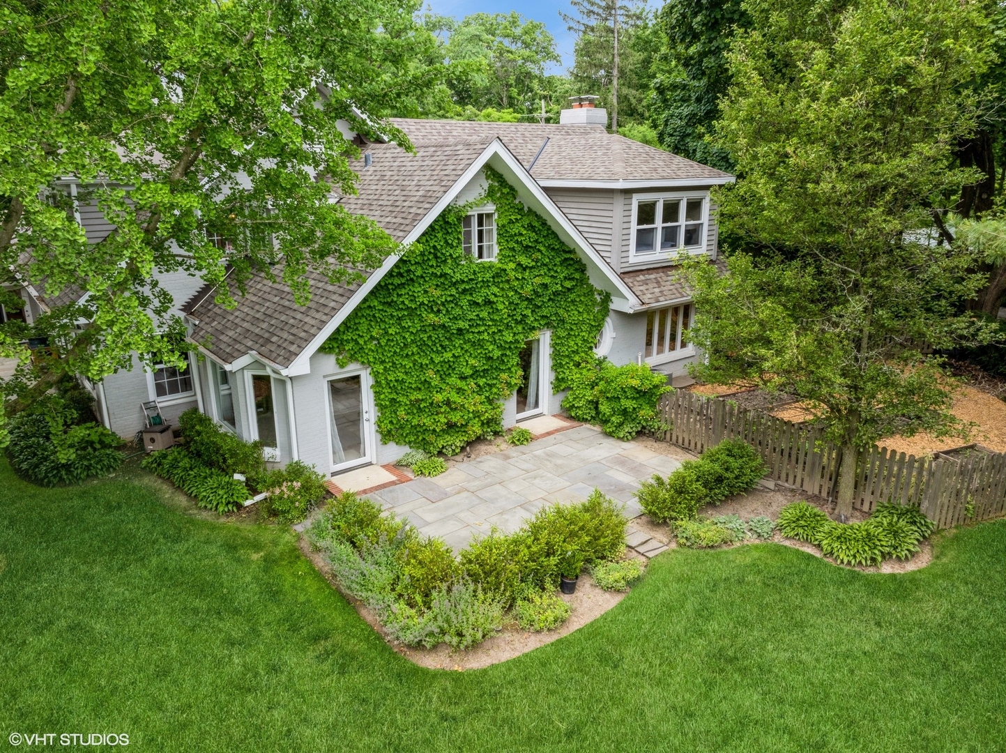 1351 N Green Bay Road