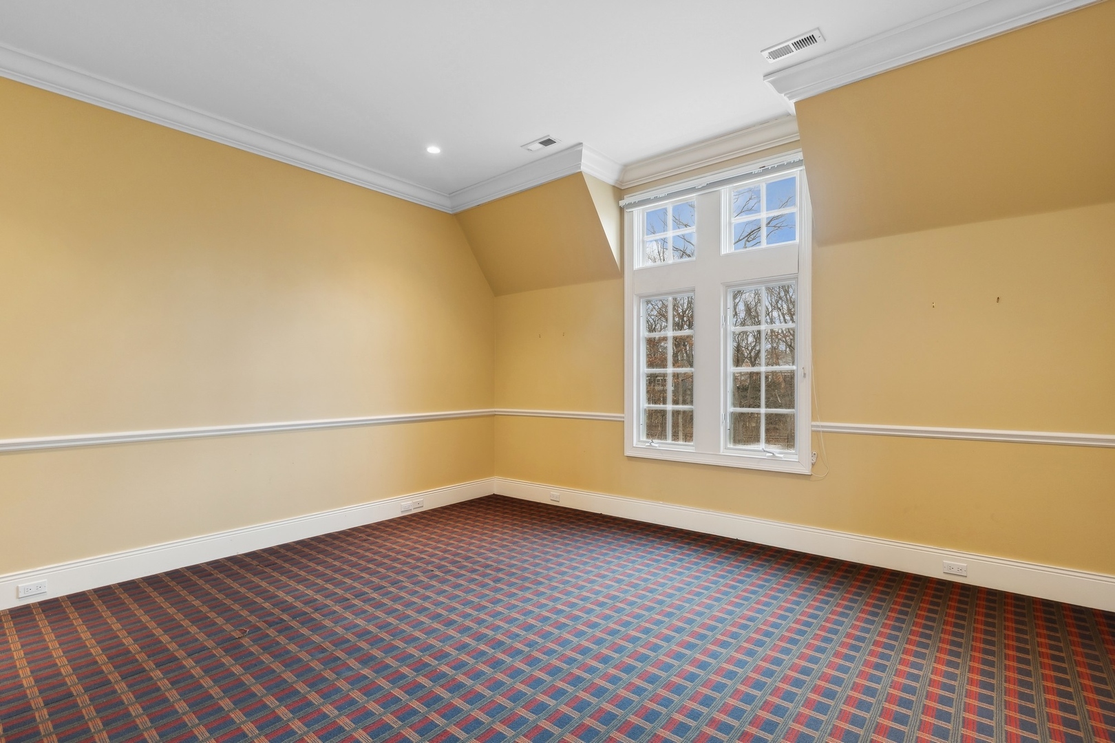 1085 E Ringwood Road S