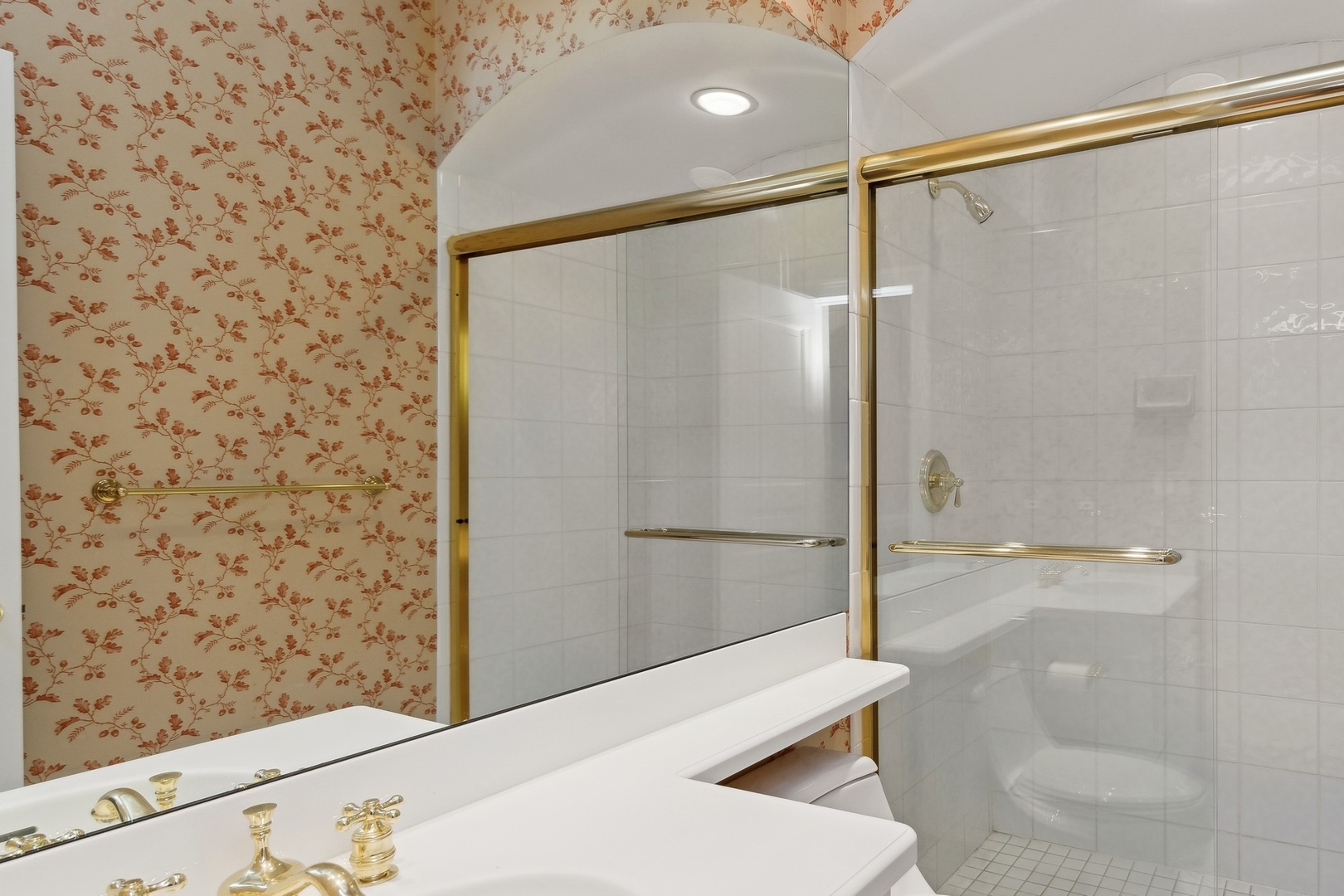 1085 E Ringwood Road S