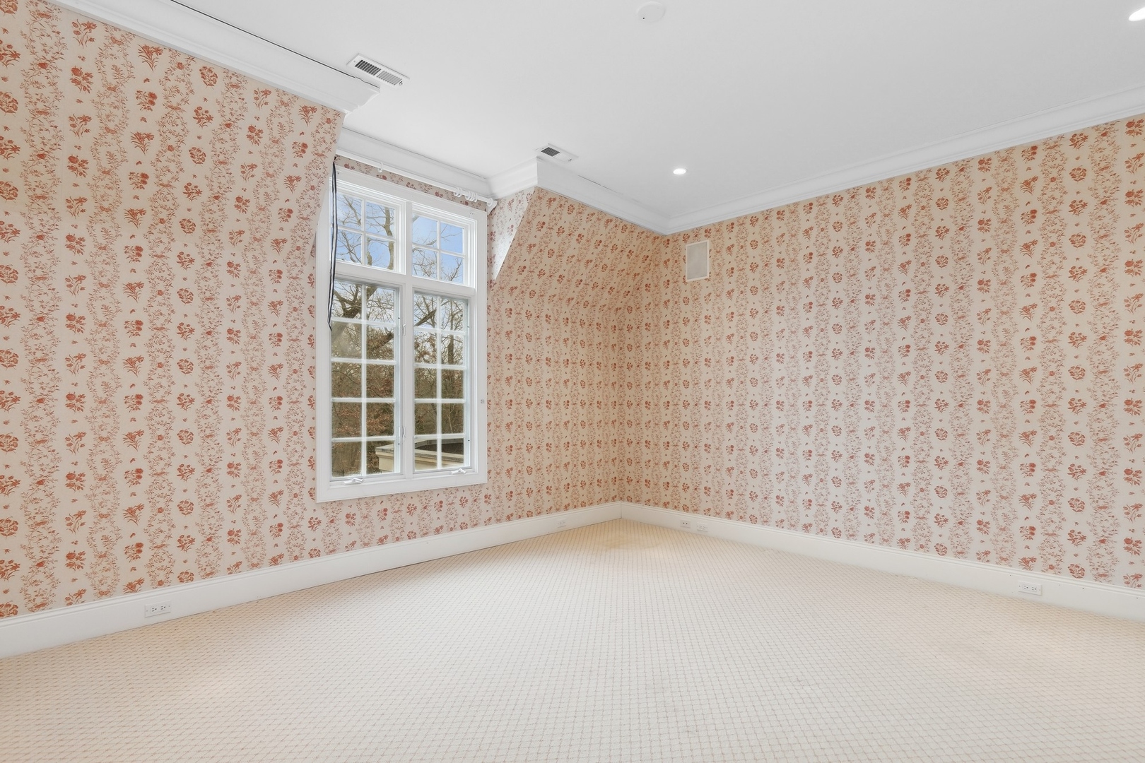 1085 E Ringwood Road S