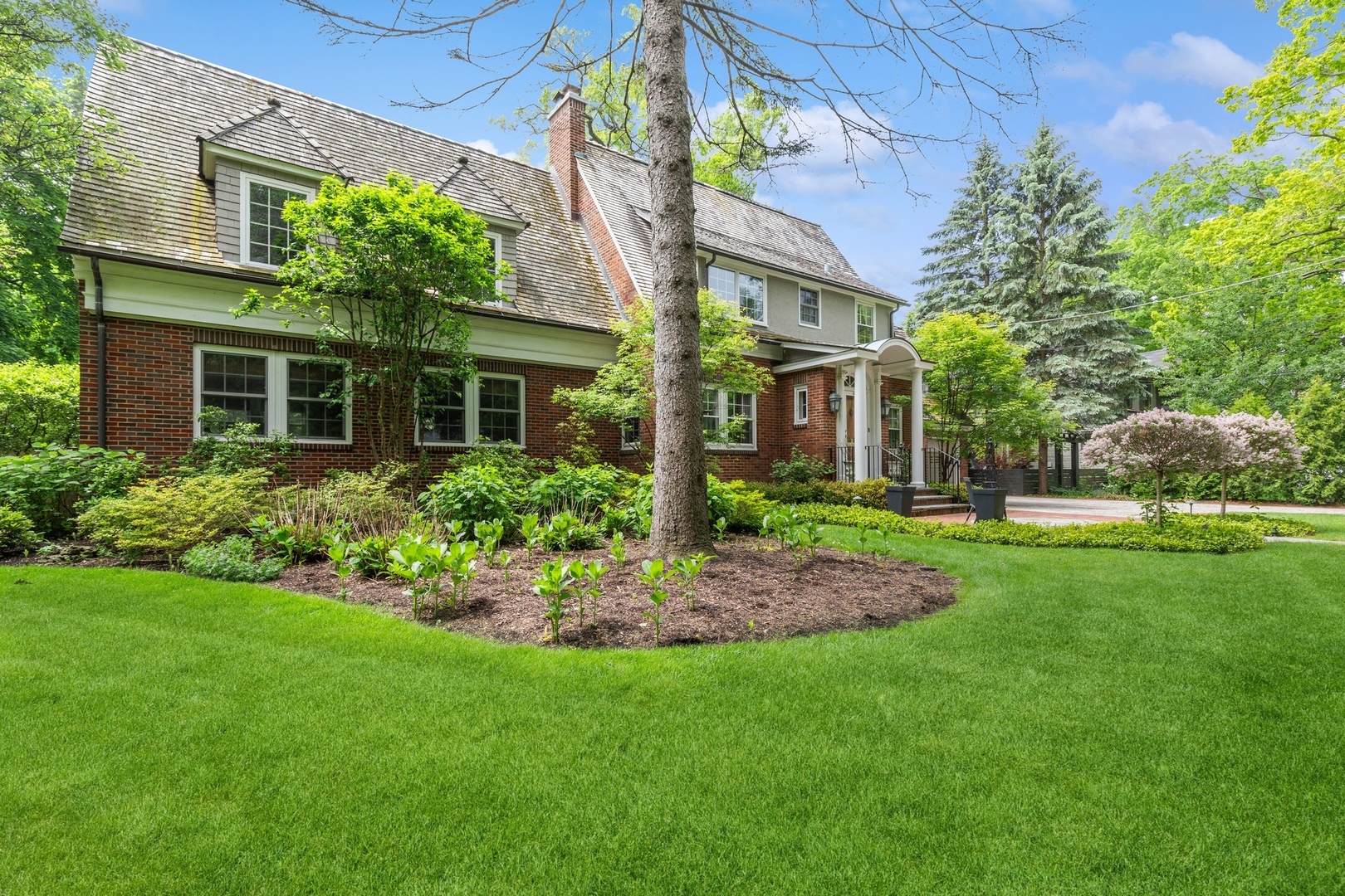 621 E Prospect Avenue