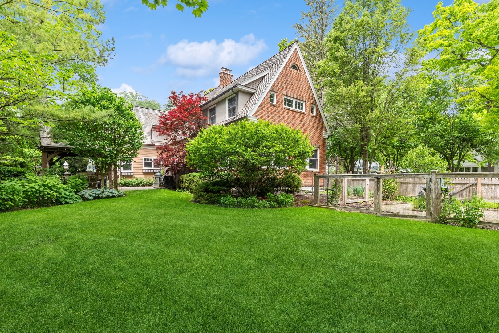 621 E Prospect Avenue