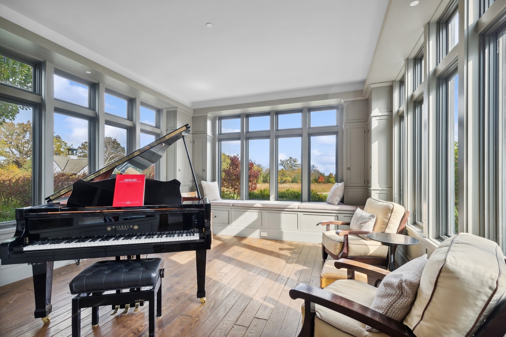 300 E Blodgett Avenue