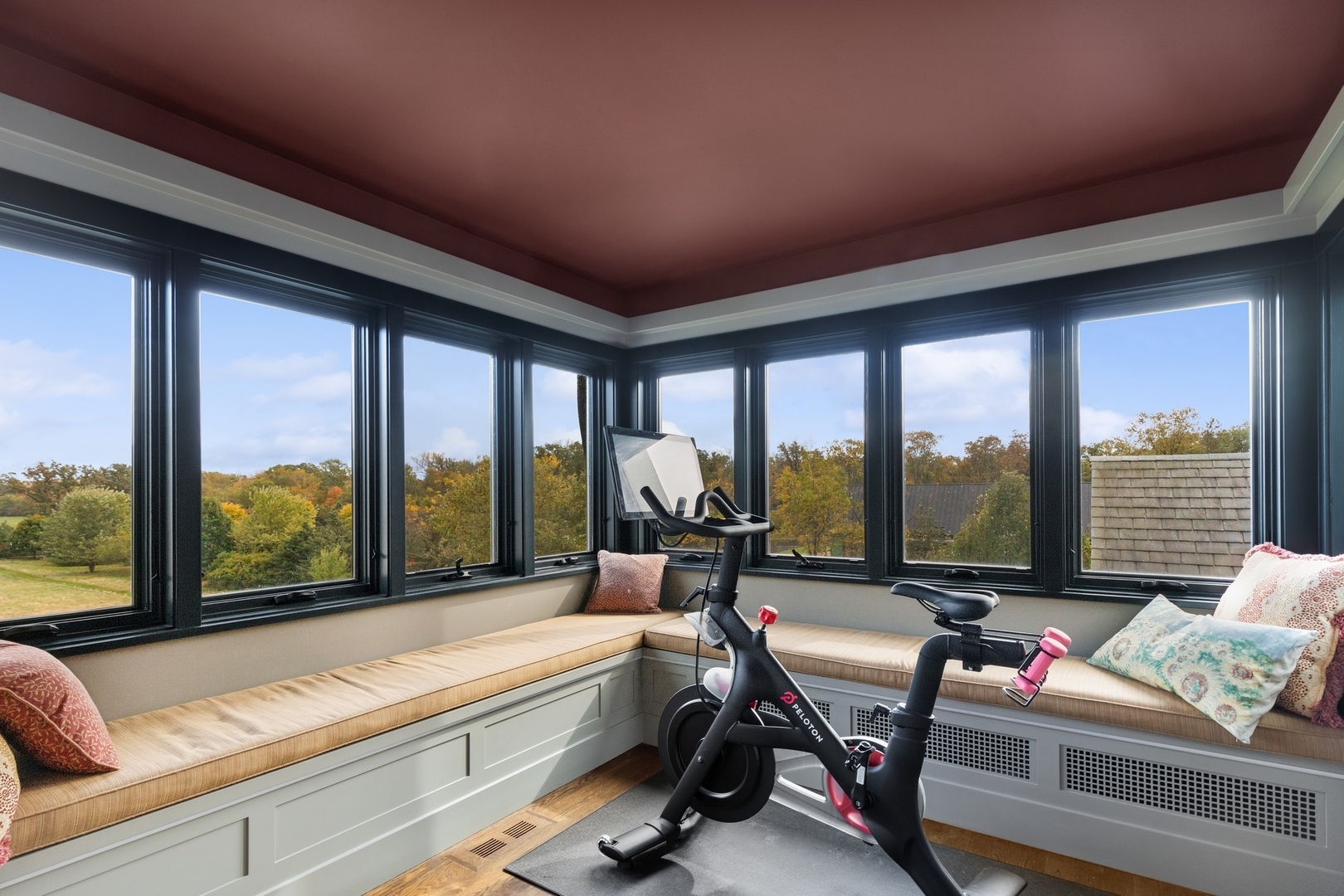 300 E Blodgett Avenue