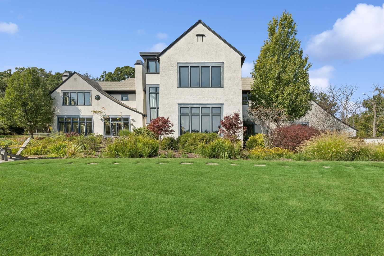 300 E Blodgett Avenue