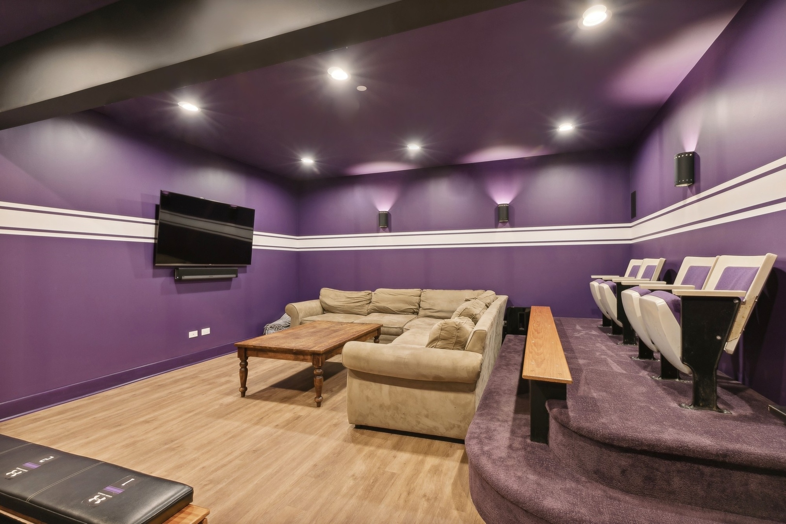 300 E Blodgett Avenue