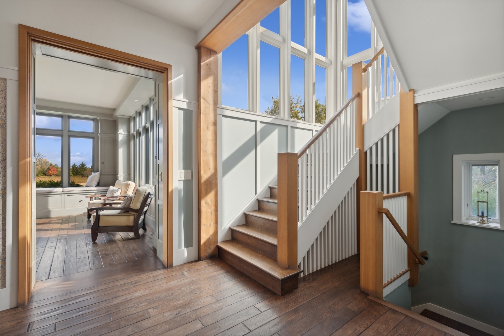 300 E Blodgett Avenue