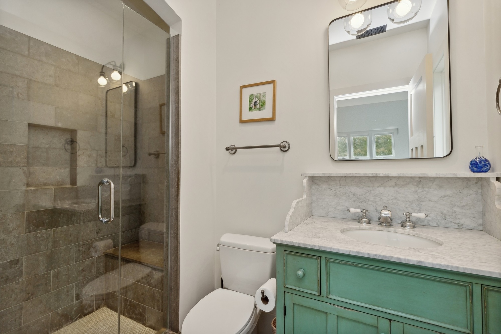 300 E Blodgett Avenue