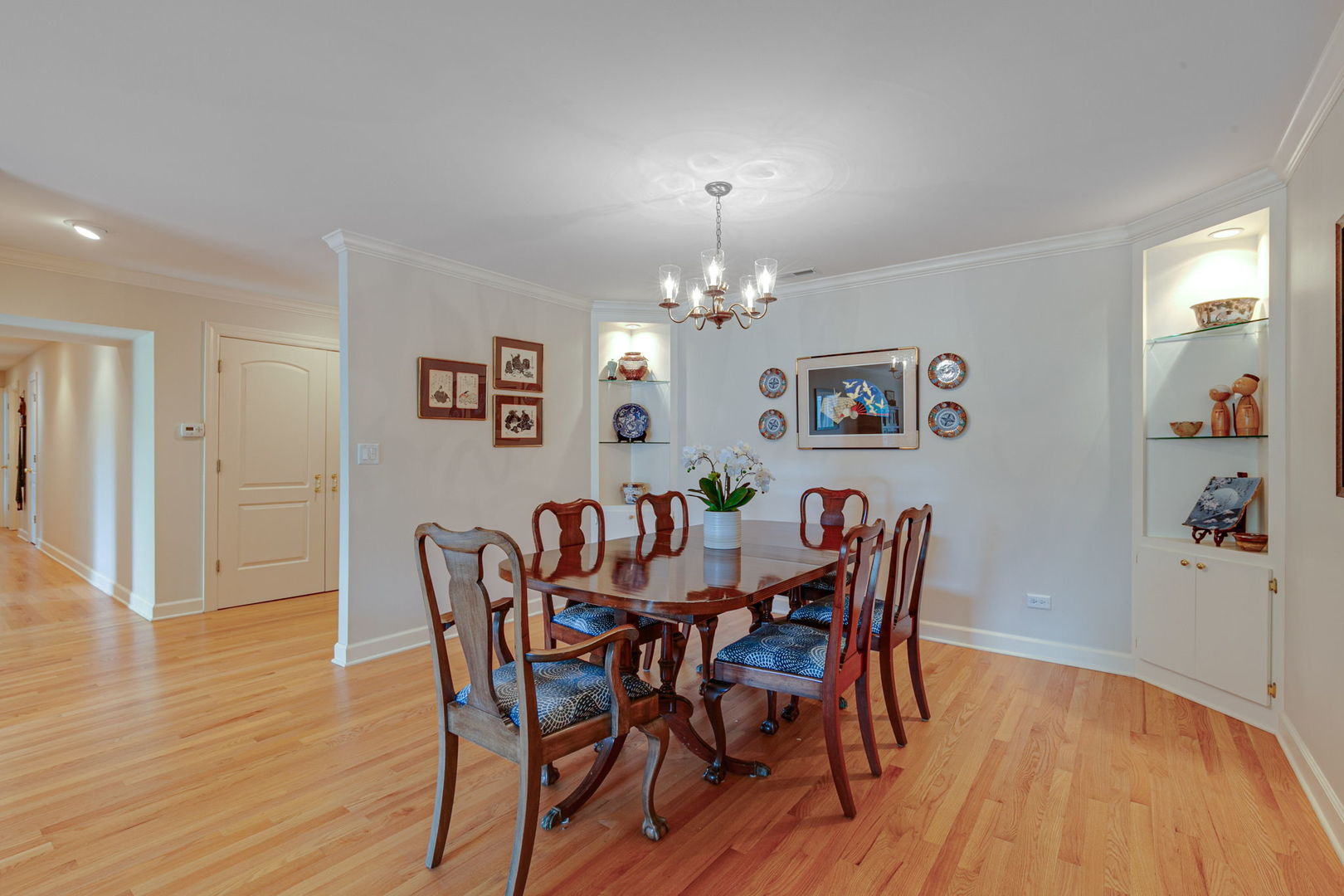 1230 N Western Avenue Unit: 309