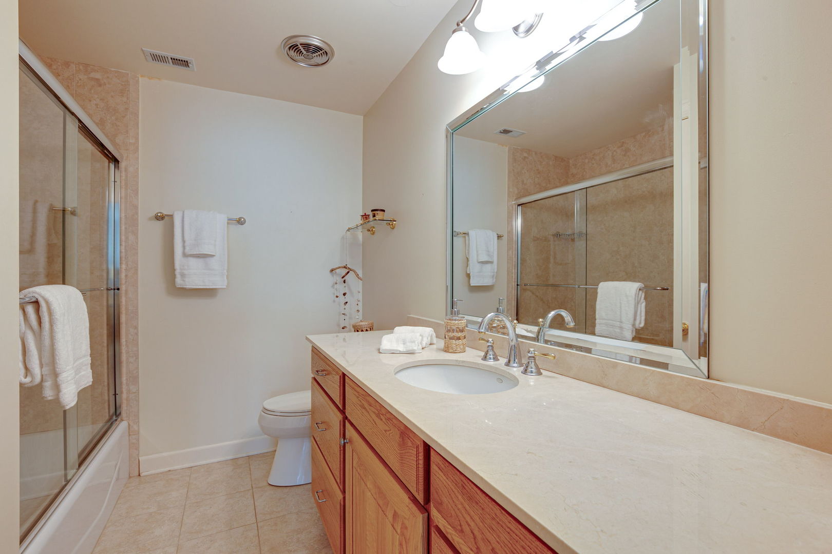 1230 N Western Avenue Unit: 309