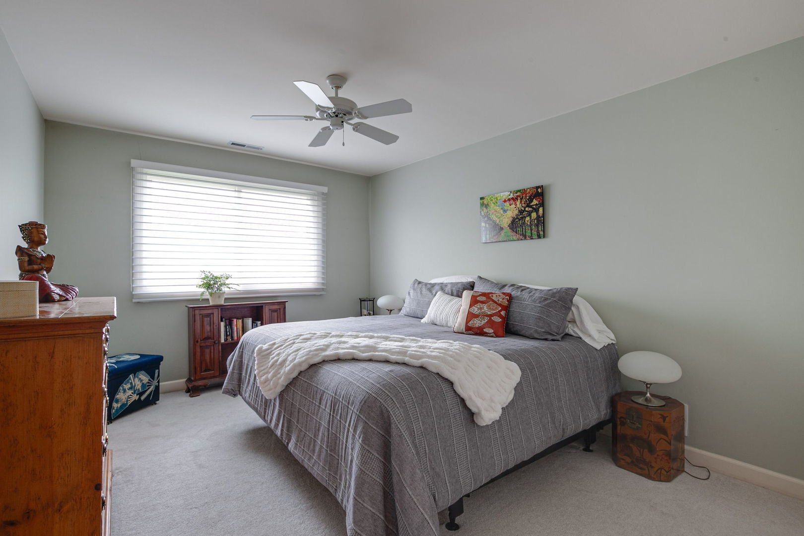 1230 N Western Avenue Unit: 309