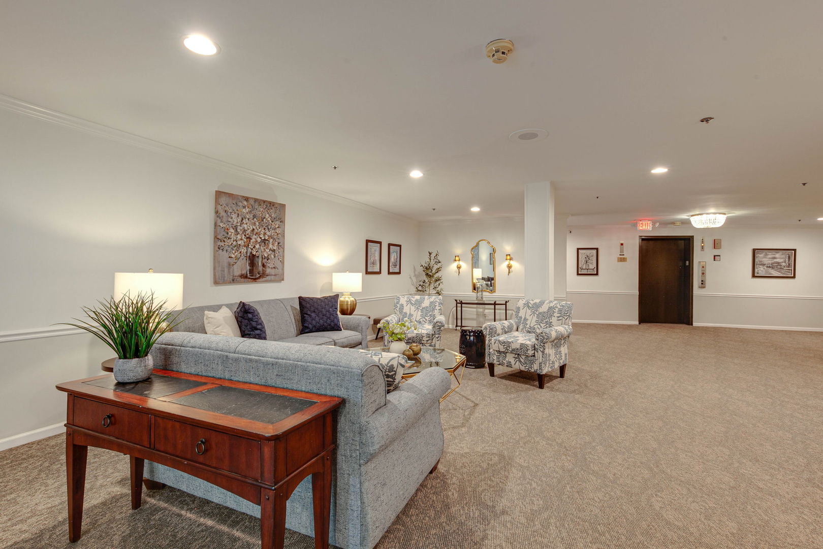 1230 N Western Avenue Unit: 309