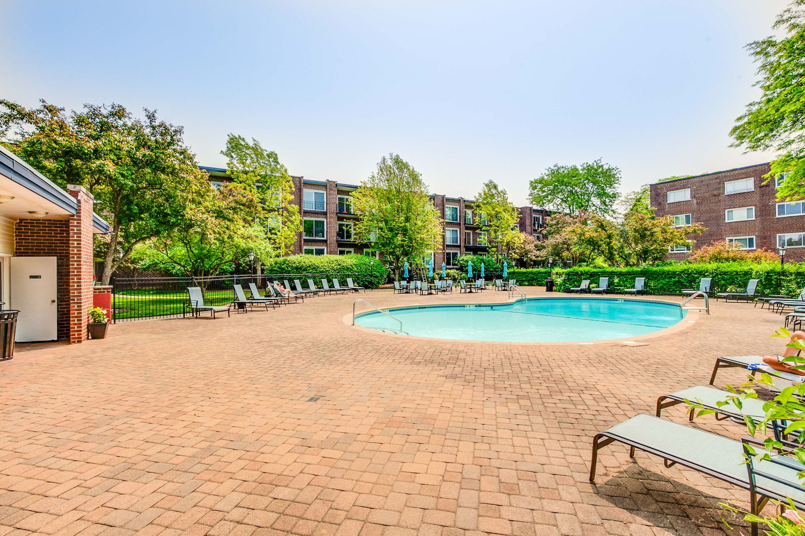 1230 N Western Avenue Unit: 309