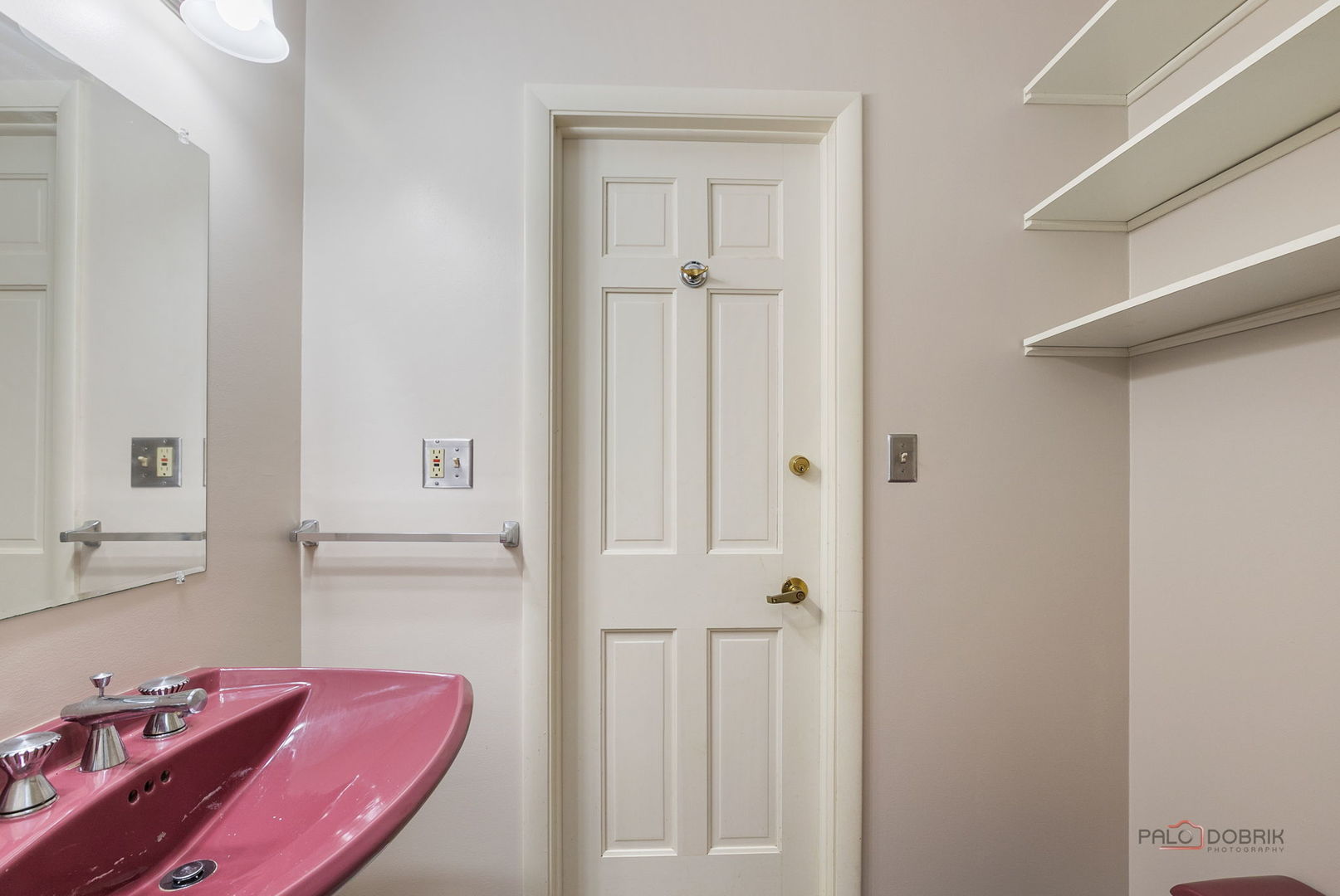 542 E Prospect Avenue