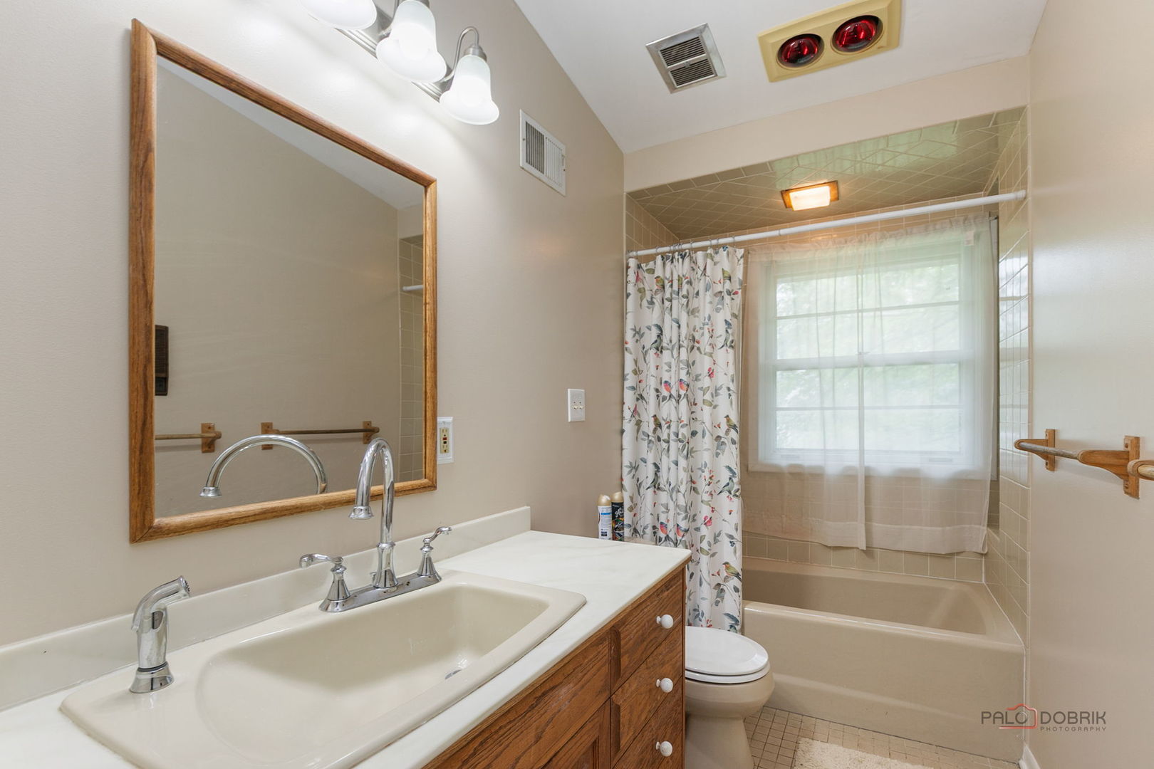 542 E Prospect Avenue