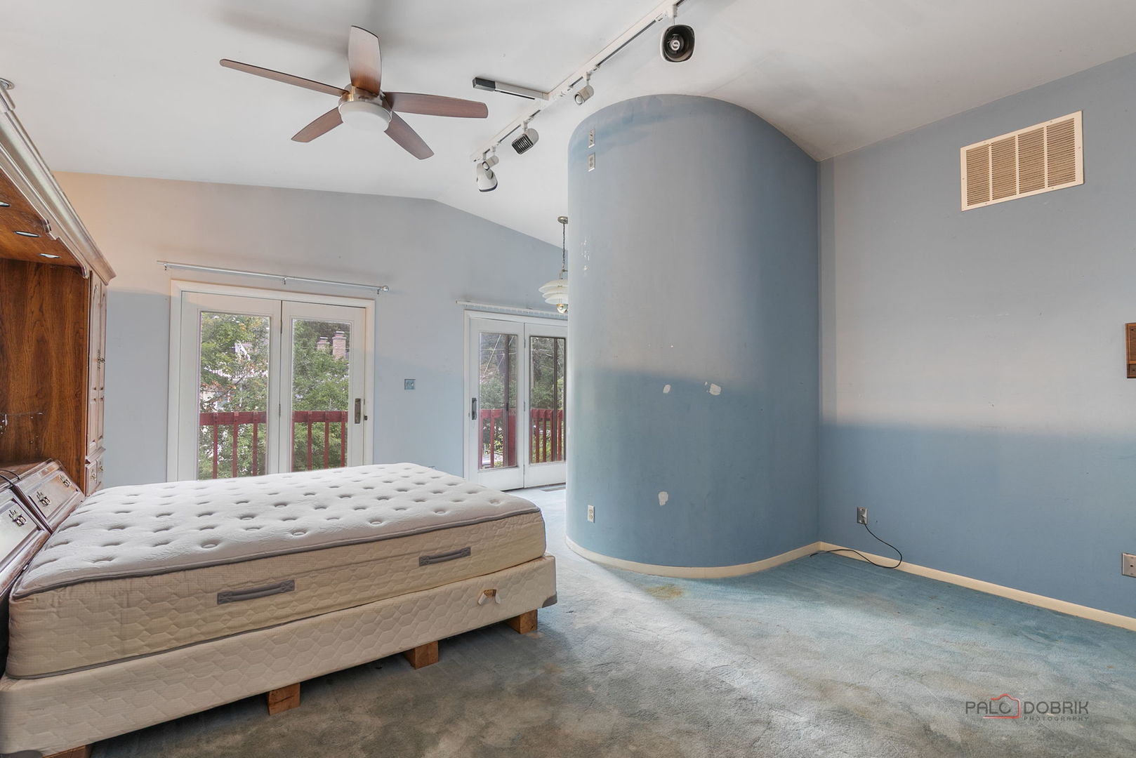 542 E Prospect Avenue