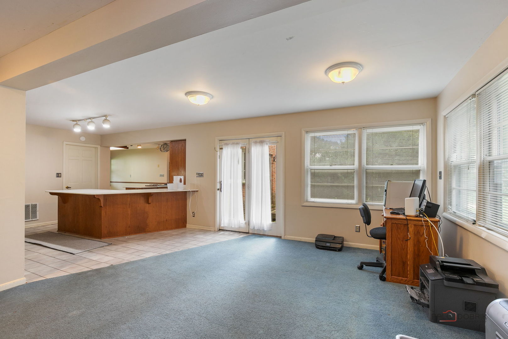 542 E Prospect Avenue