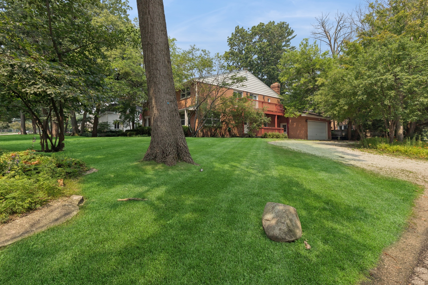 542 E Prospect Avenue