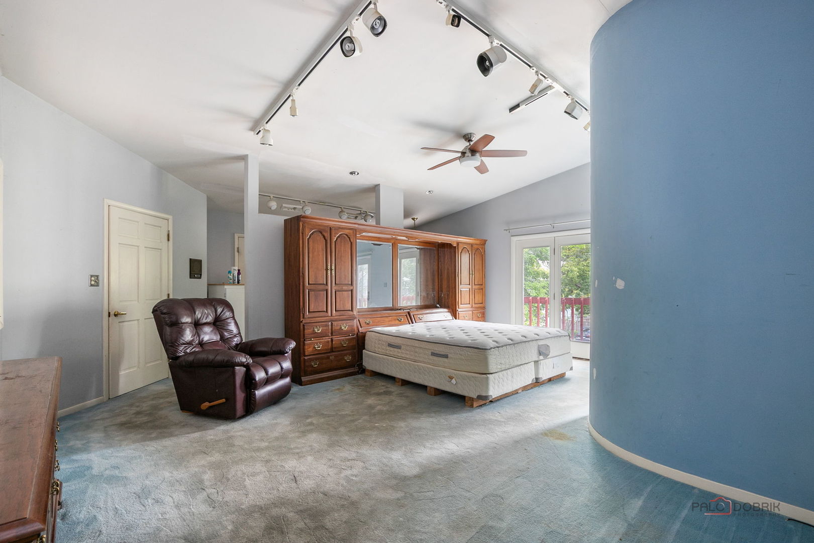 542 E Prospect Avenue