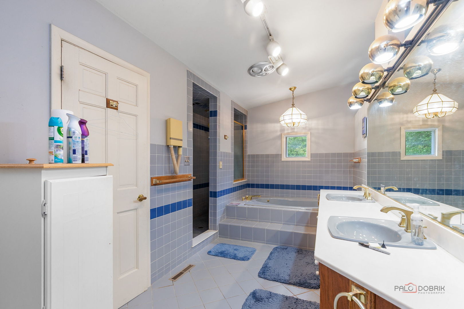 542 E Prospect Avenue