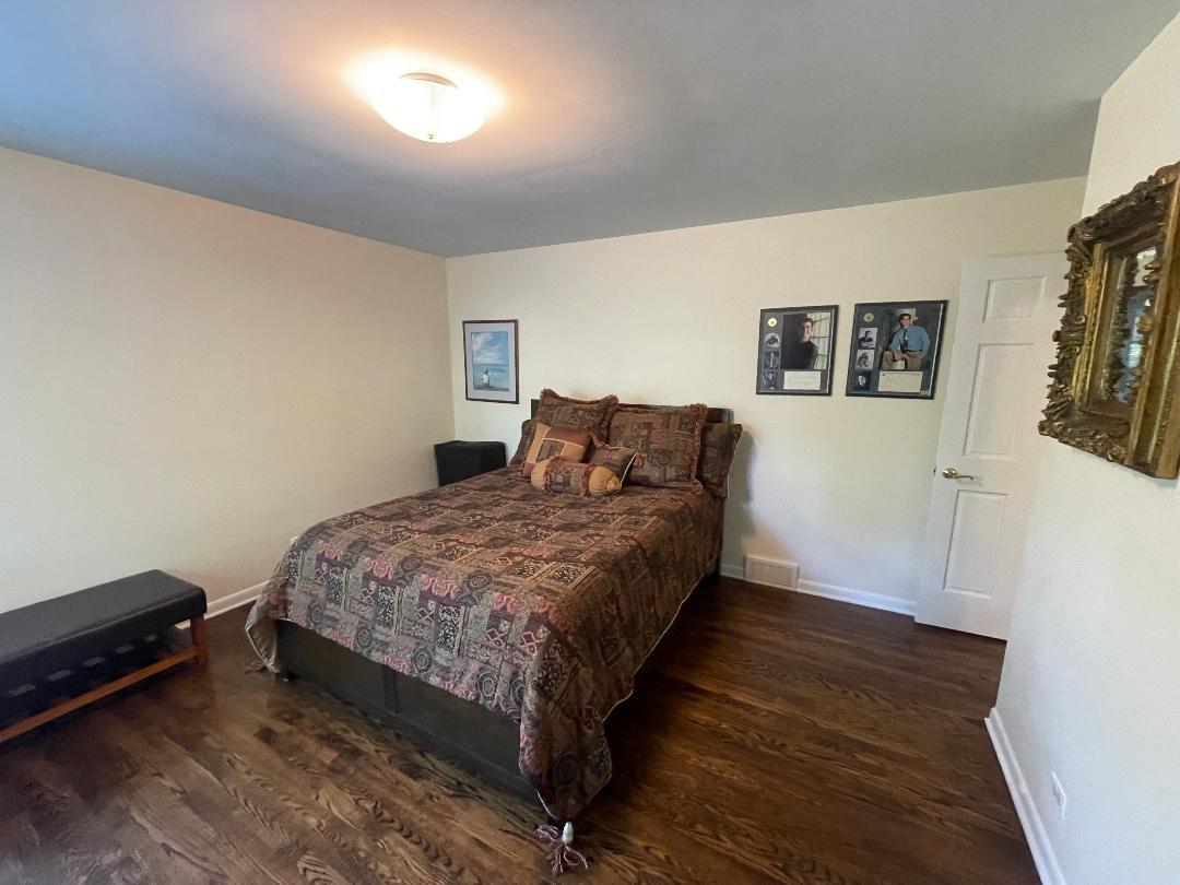 515 E Blodgett Avenue