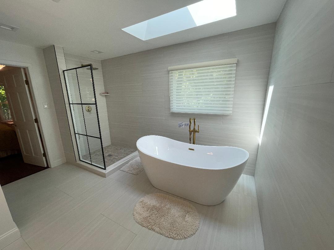 515 E Blodgett Avenue