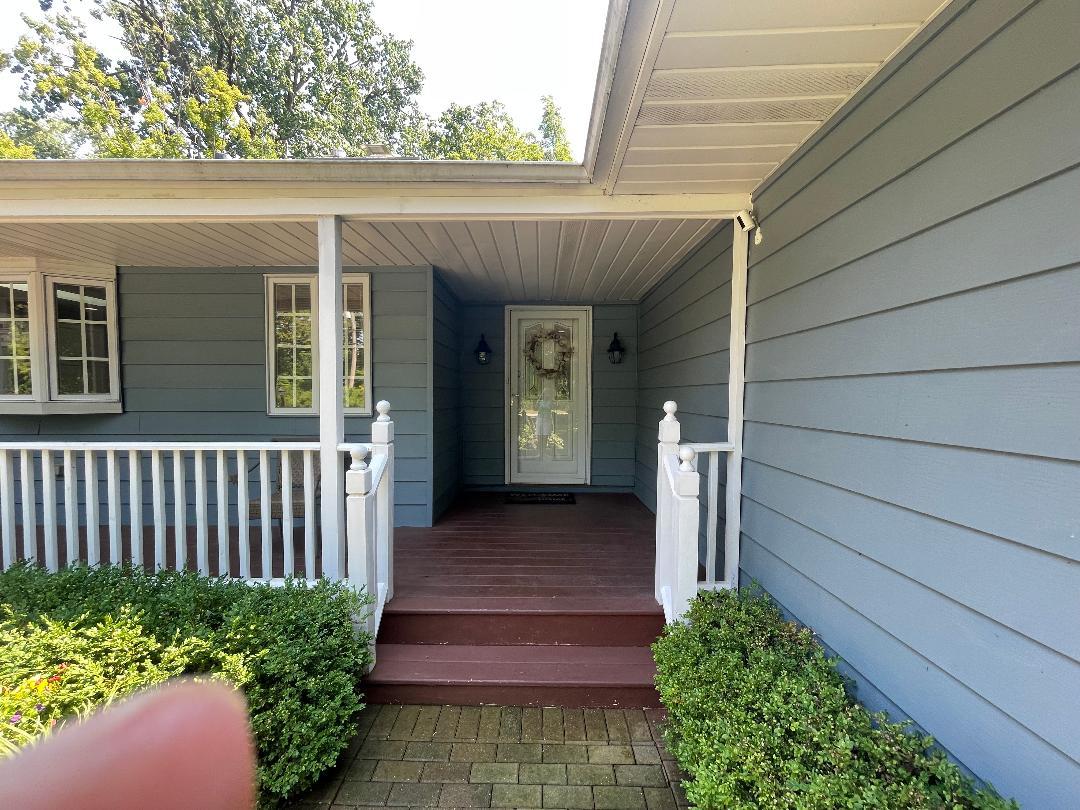 515 E Blodgett Avenue