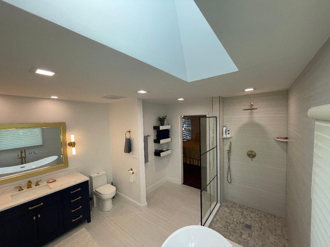 515 E Blodgett Avenue