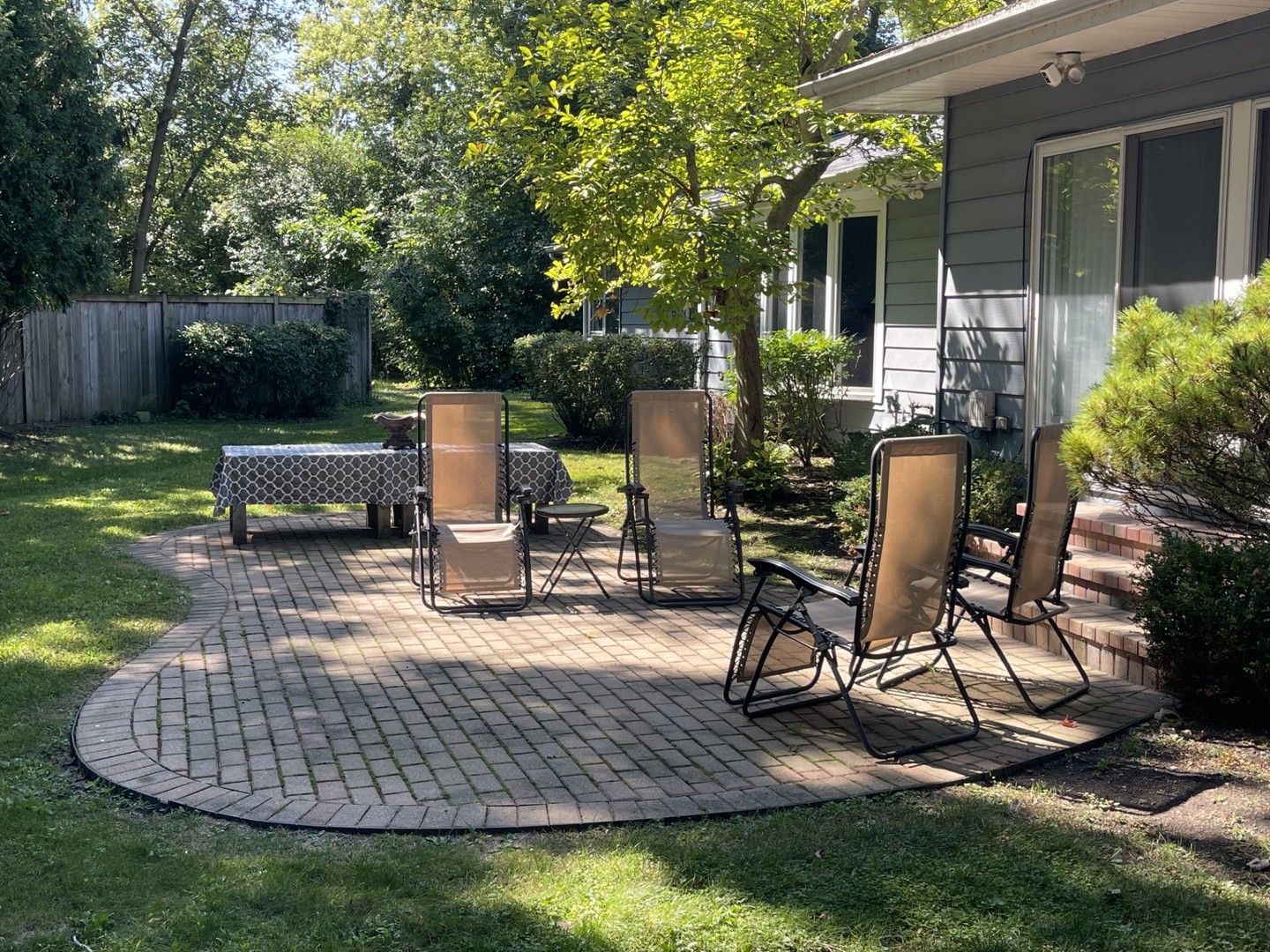 515 E Blodgett Avenue