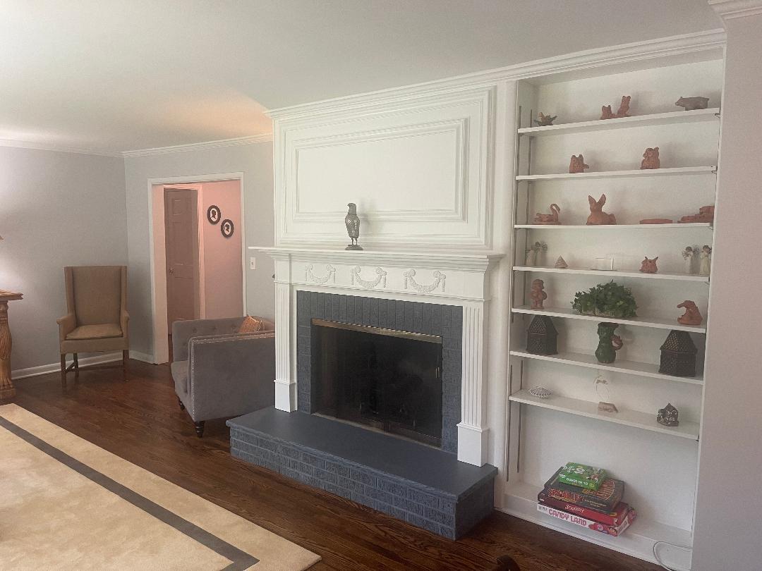 515 E Blodgett Avenue