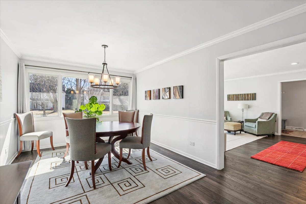 440 W Sheridan Place