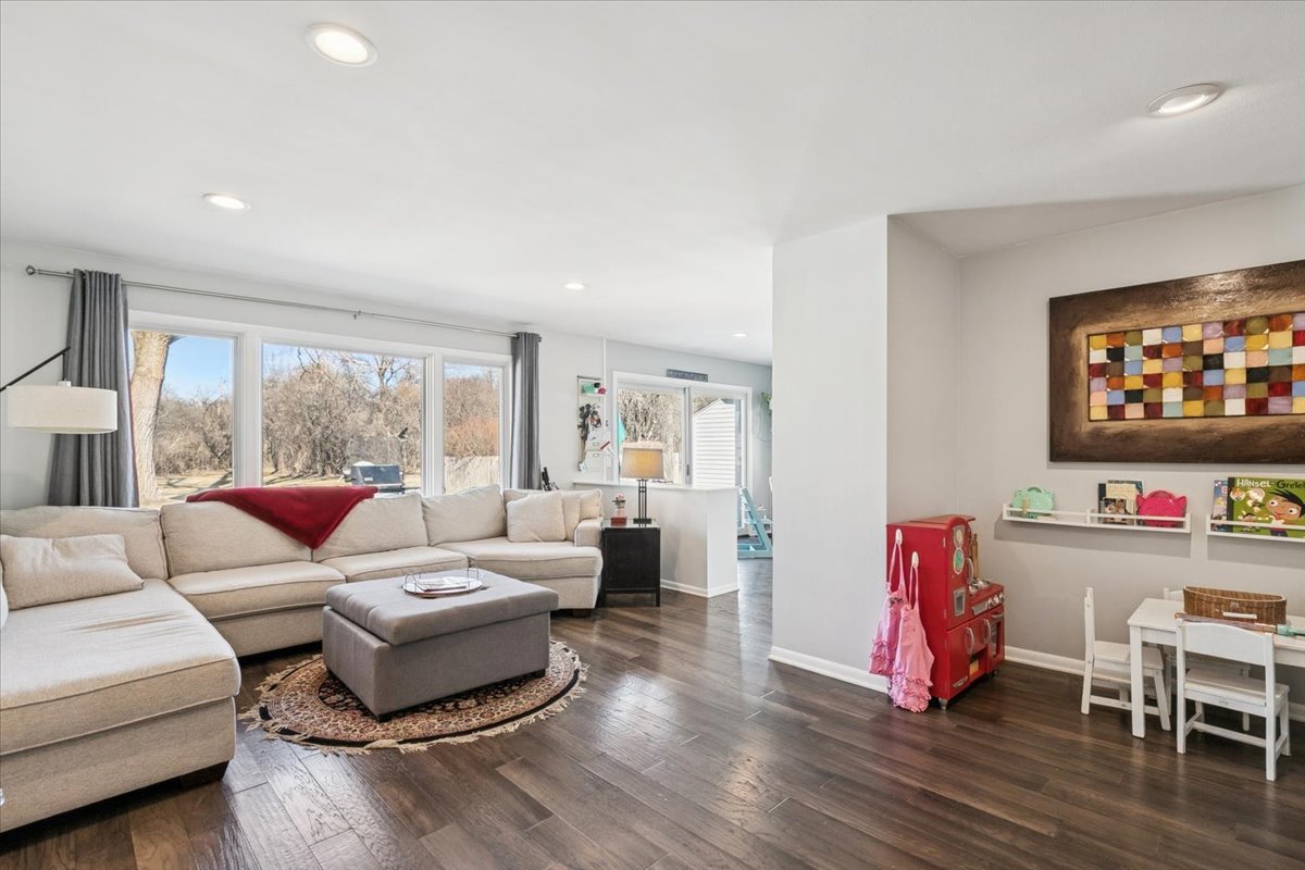 440 W Sheridan Place