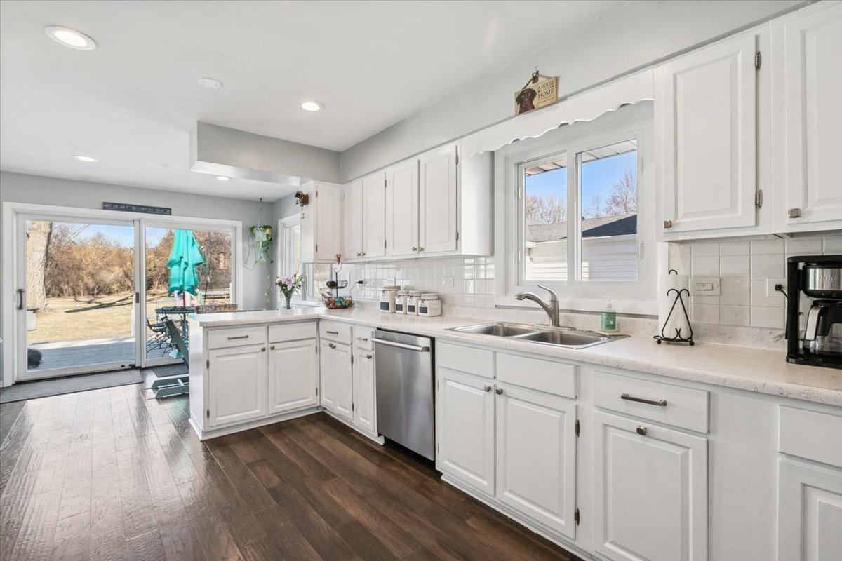 440 W Sheridan Place