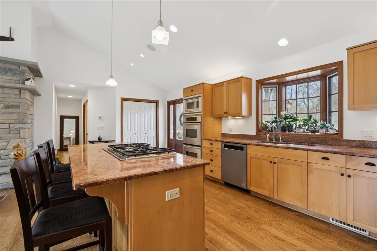 50 W Blodgett Avenue
