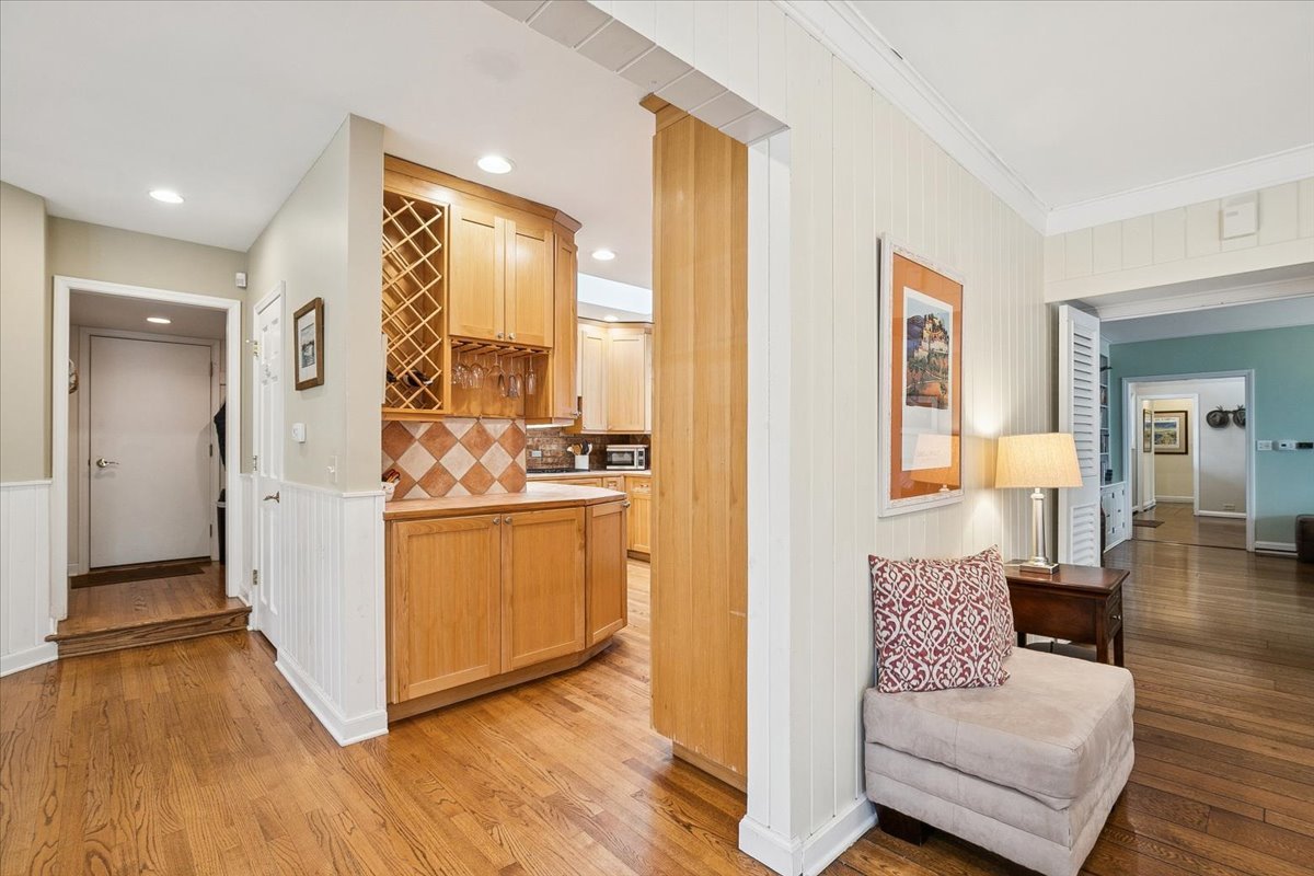 346 Crescent Drive
