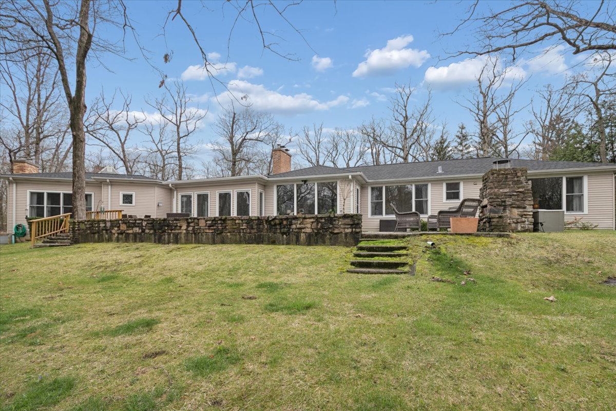 346 Crescent Drive