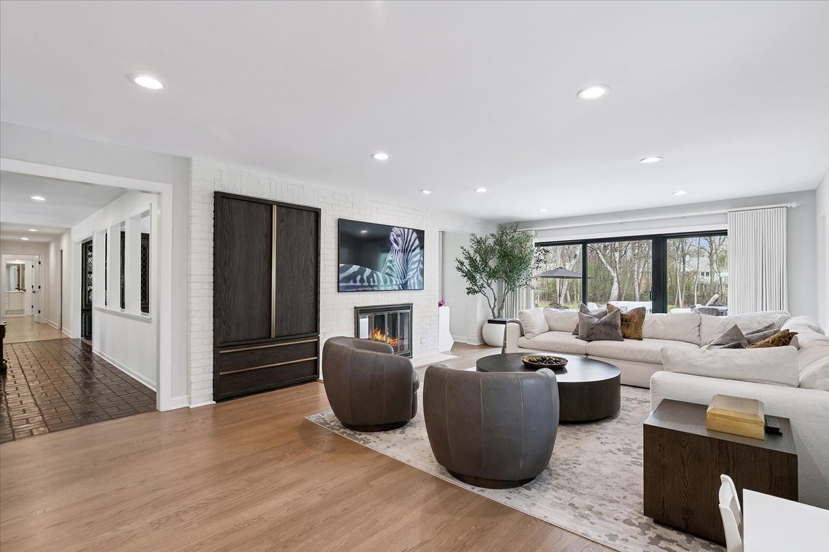 515 Turicum Road