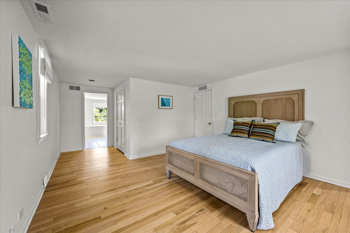 110 E Sheridan Road