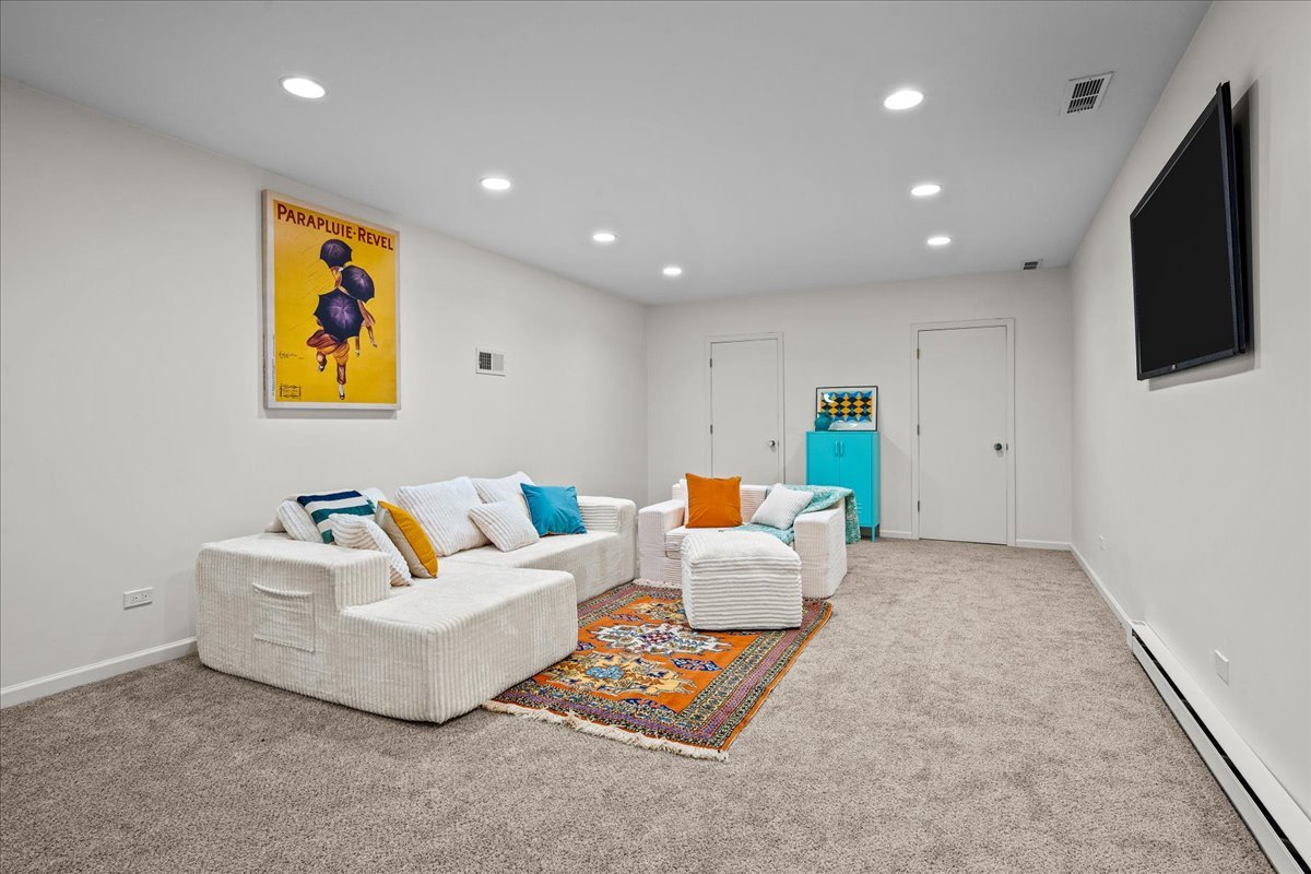 110 E Sheridan Road