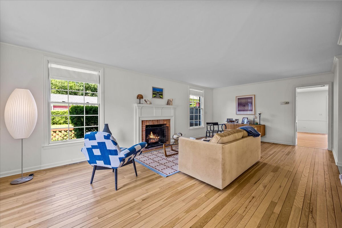 110 E Sheridan Road