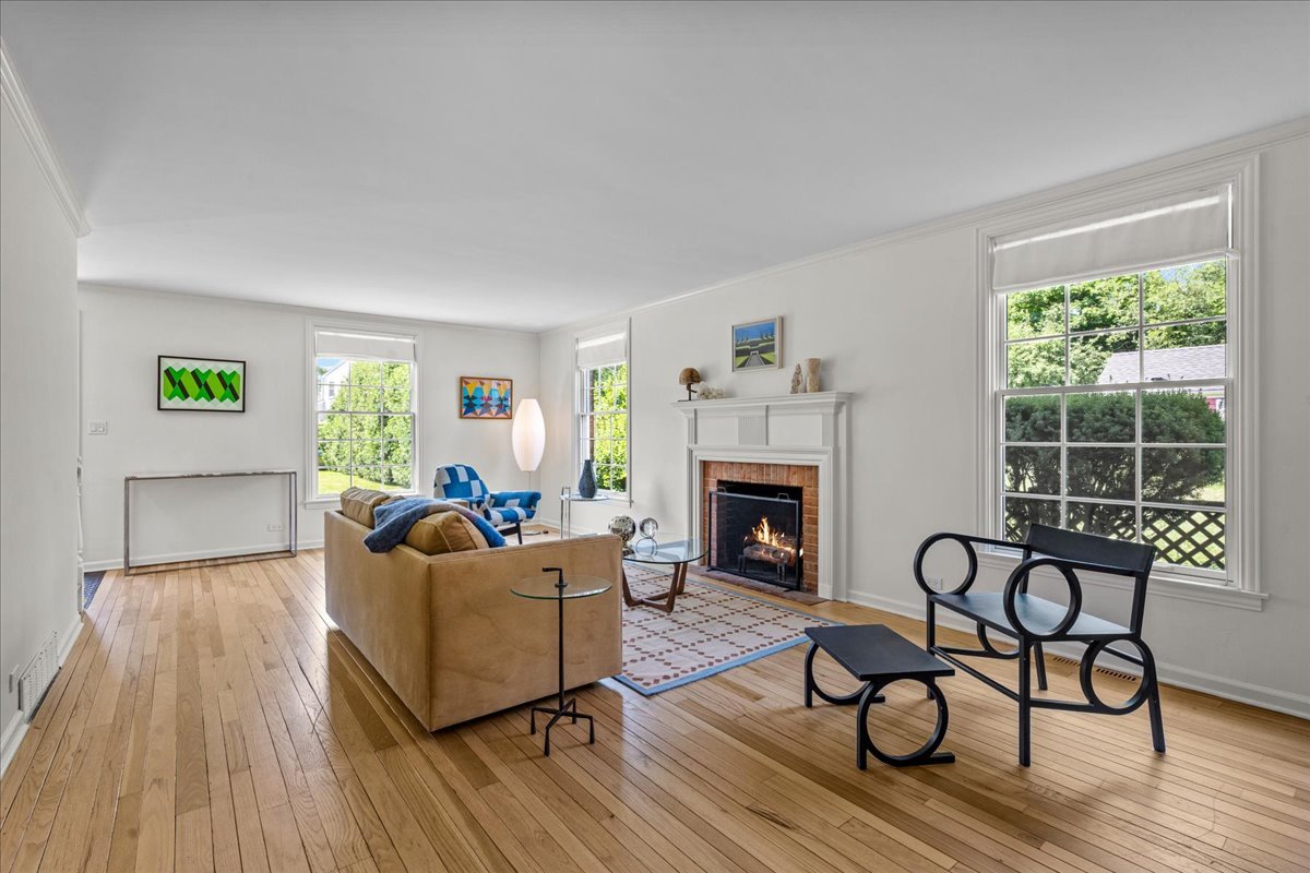 110 E Sheridan Road