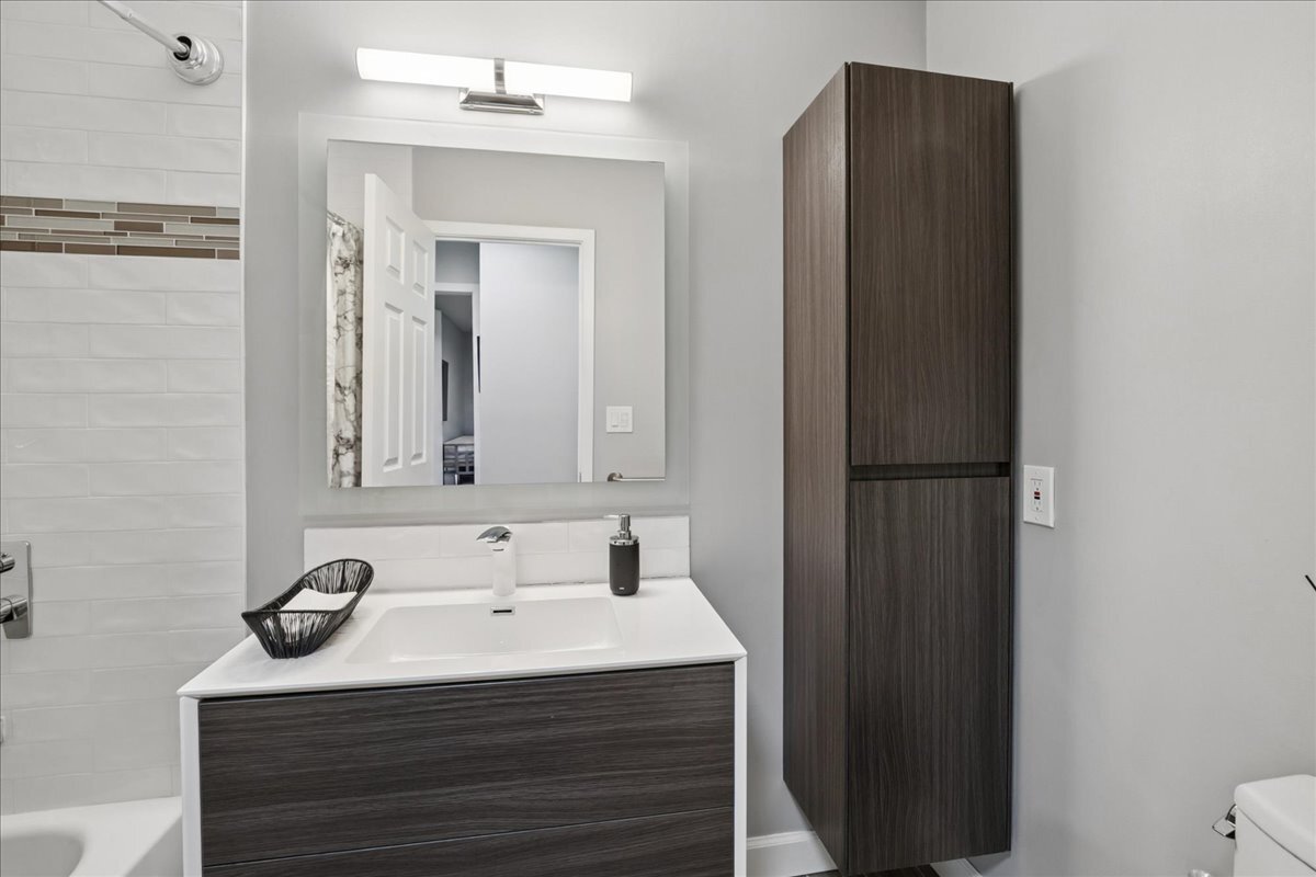 3030 Pheasant Creek Drive Unit: 103