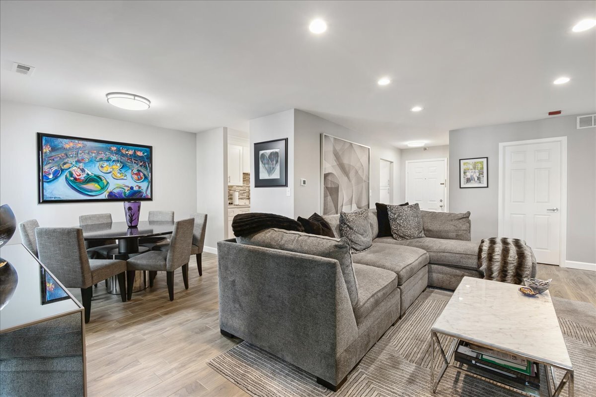 3030 Pheasant Creek Drive Unit: 103