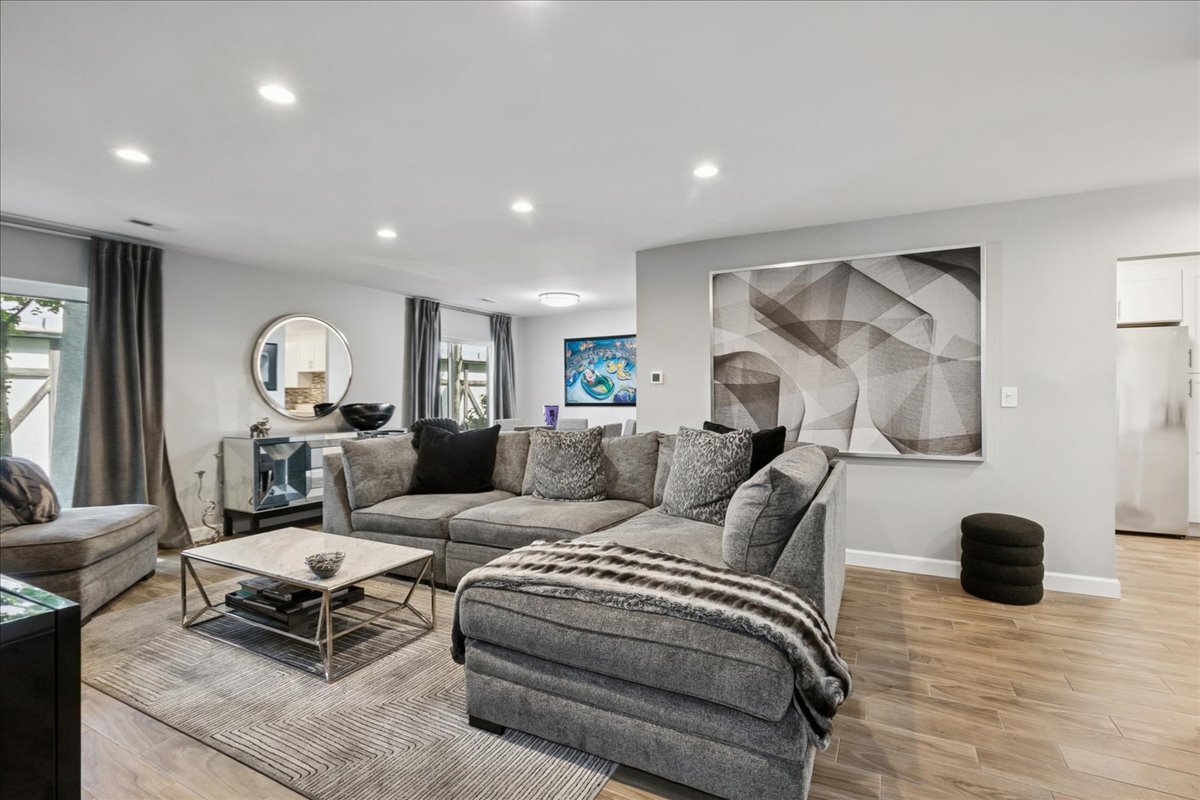 3030 Pheasant Creek Drive Unit: 103