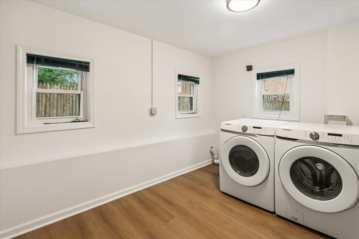 692 Cherry Avenue Unit: B