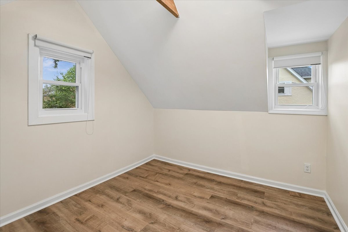 692 Cherry Avenue Unit: B