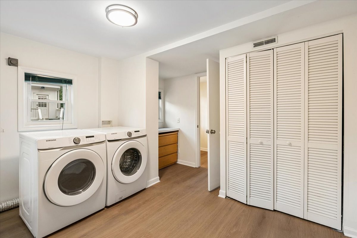 692 Cherry Avenue Unit: B