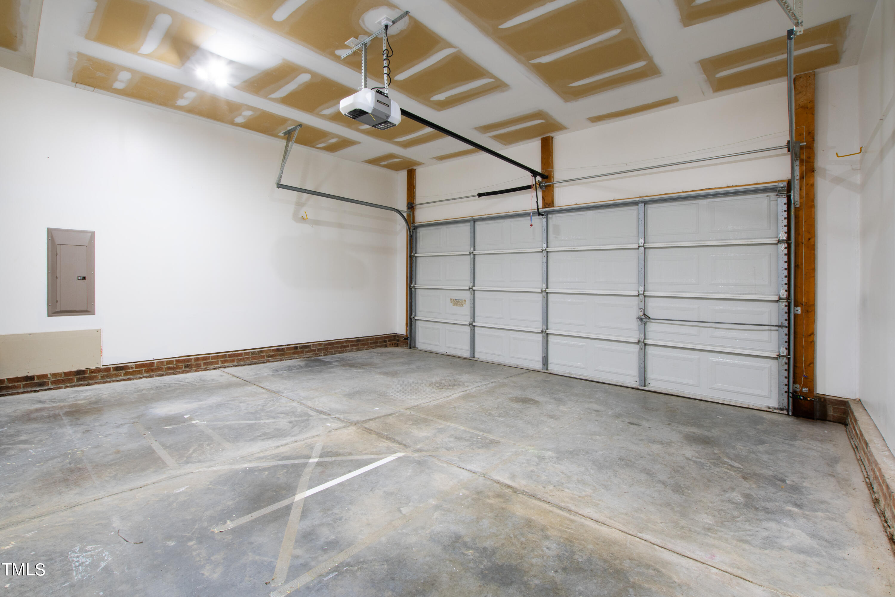 6810 Somerknoll Drive