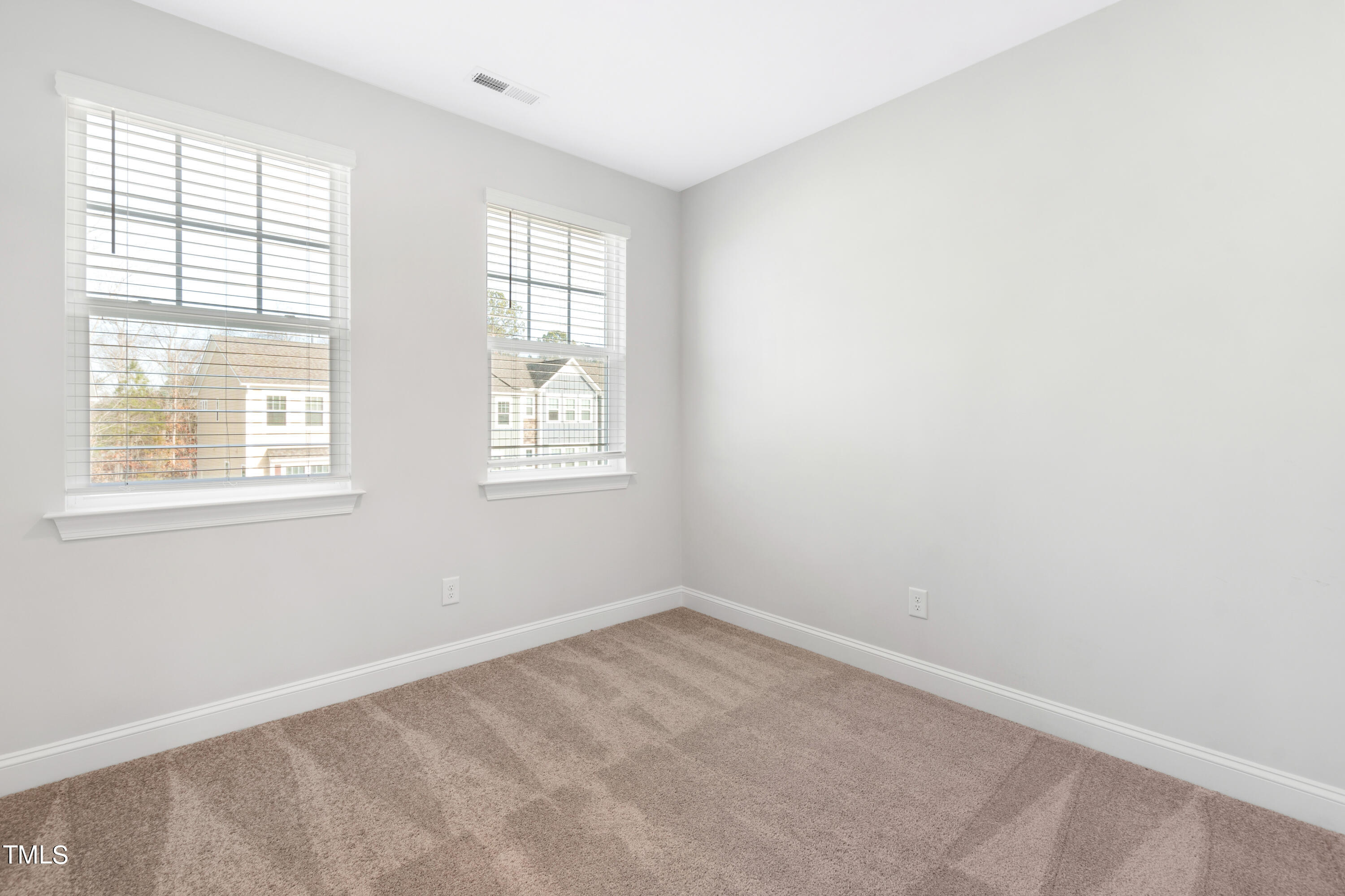 2883 Macintosh Woods Drive