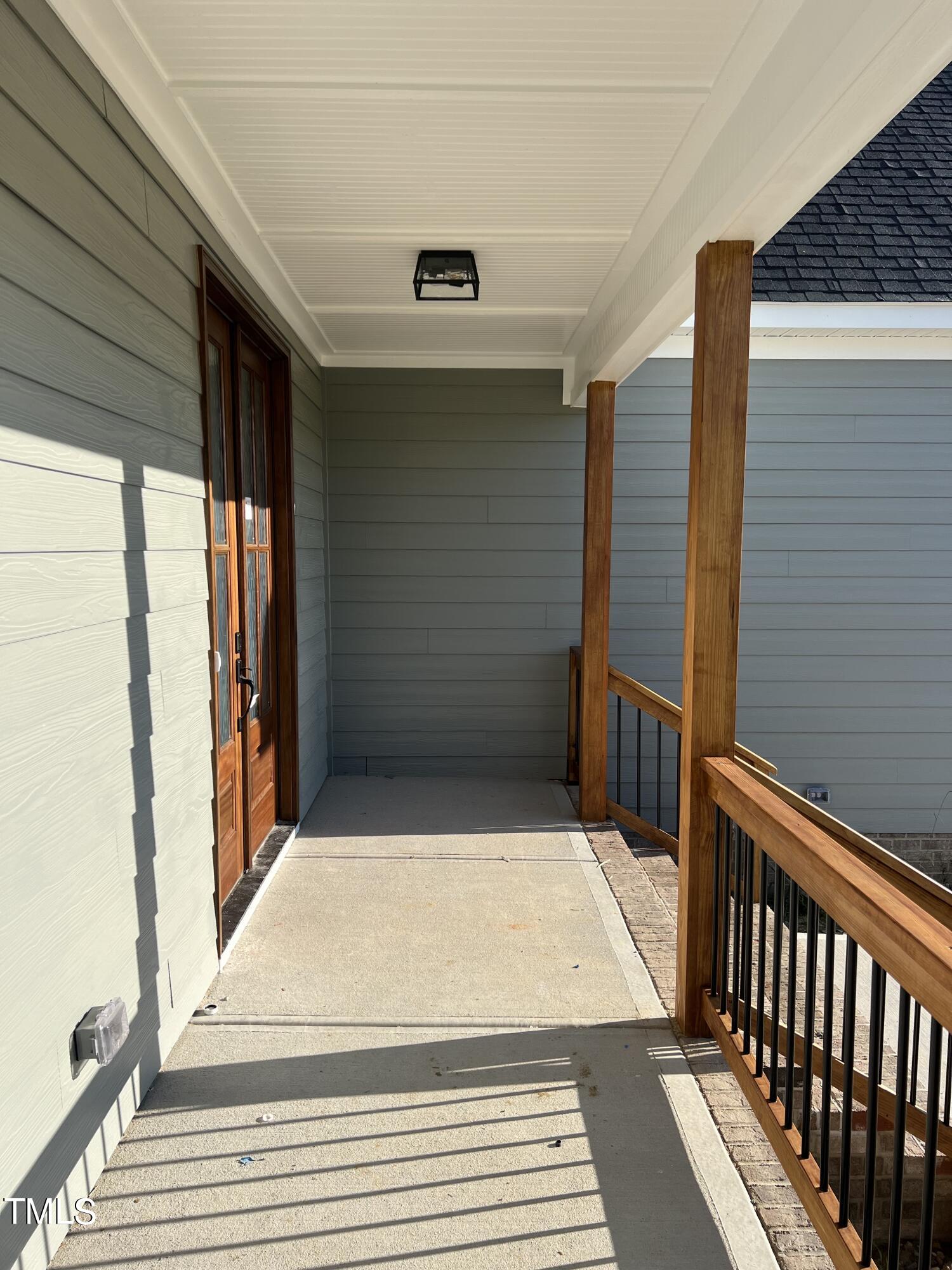 20 Warner Hill Court
